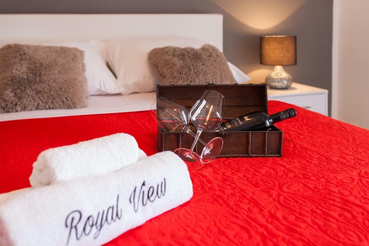 Royal View Apartment Zara Esterno foto