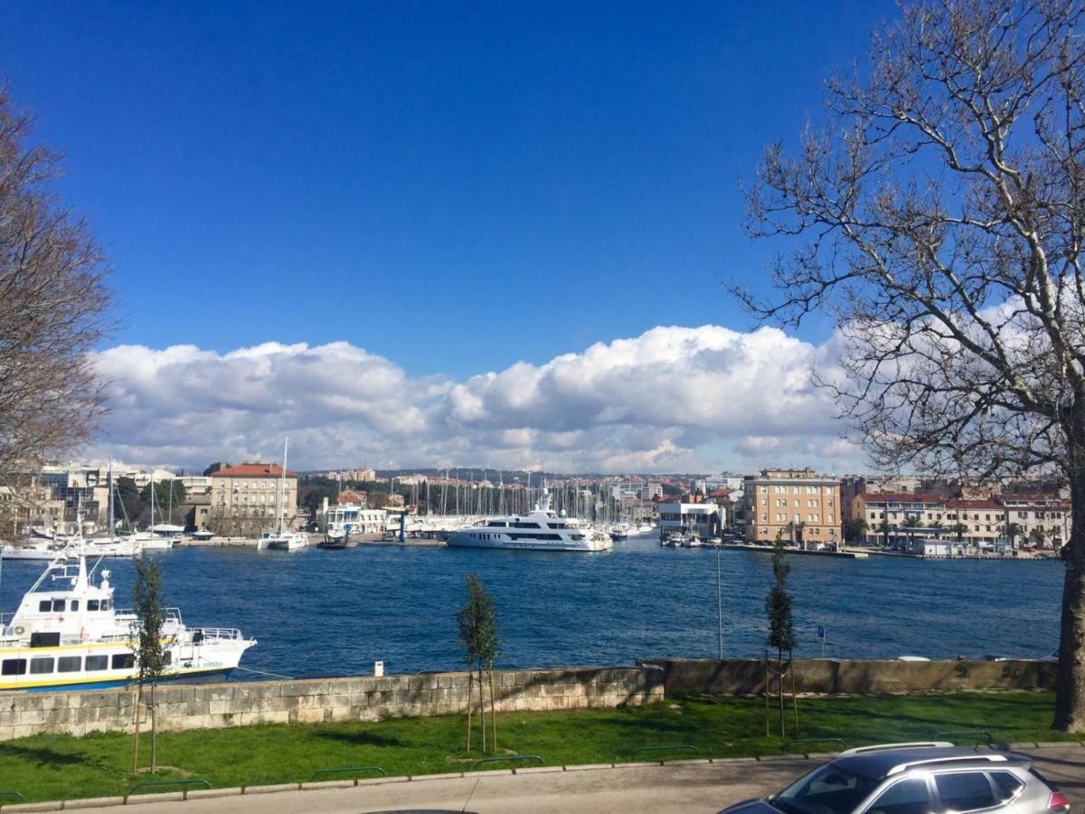 Royal View Apartment Zara Esterno foto